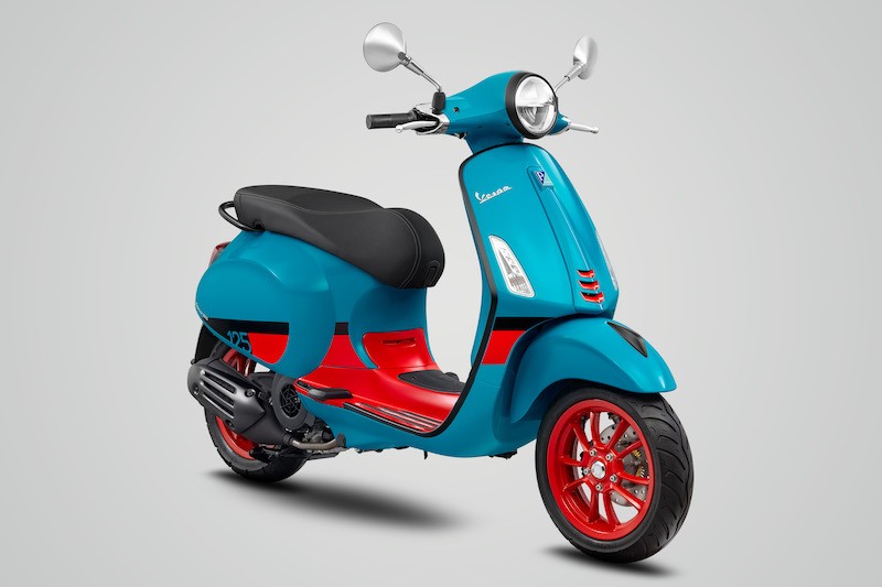 vespa-primavera-blue-audace-color-vibe-3-1678868107.jpg