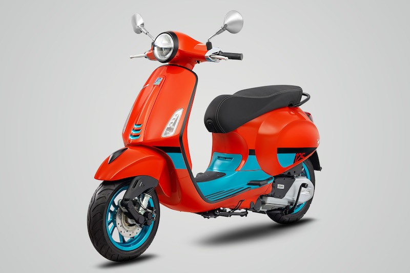 vespa-primavera-orange-tramonto-color-vibe-2-1678868066.jpg