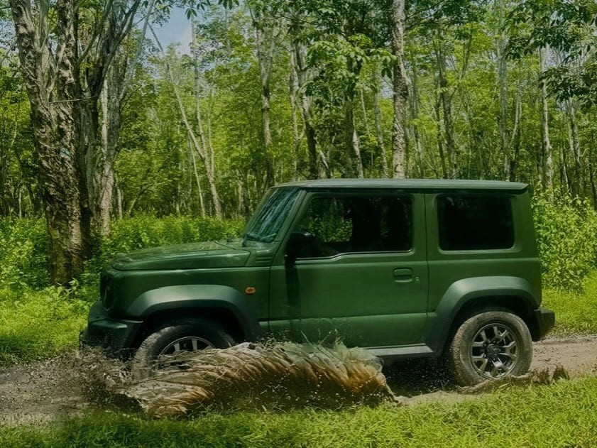 suzuki-jimny-mang-lai-su-tin-cay-va-an-tam-cho-nguoi-lai-tren-moi-dia-hinh-1750400363.jpg