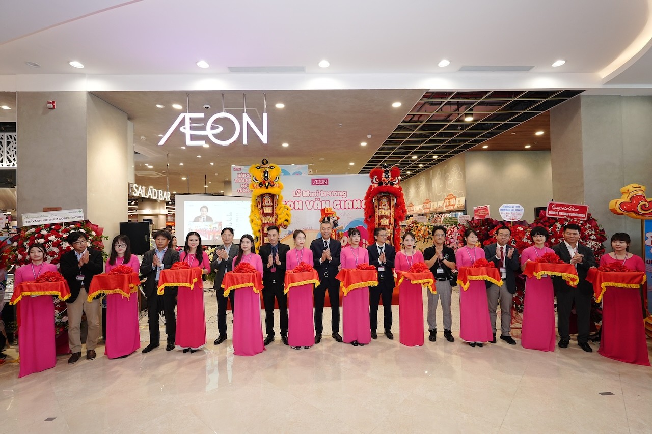 le-khai-truong-trung-tam-bach-hoa-tong-hop-va-sieu-thi-aeon-van-giang-1759405214.JPG