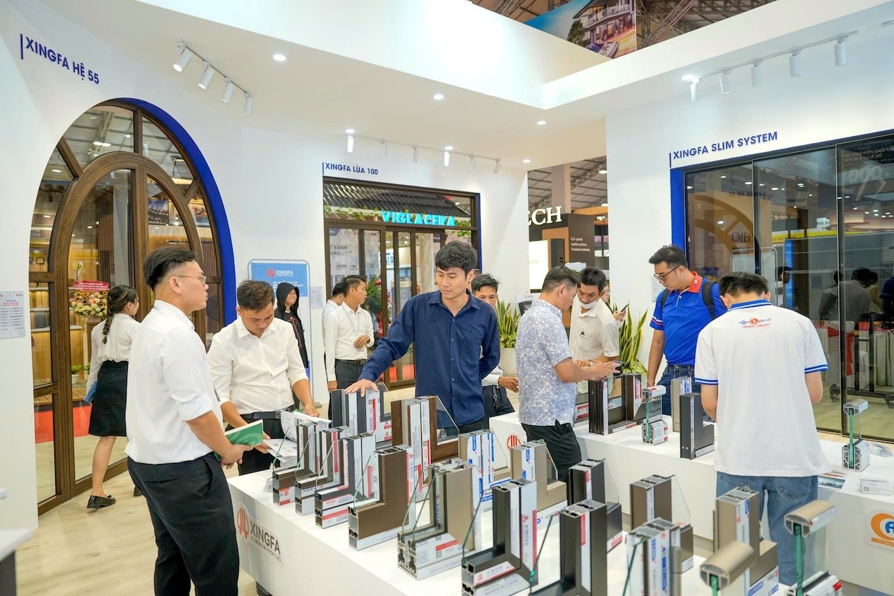 khong-khi-nao-nhiet-tai-gian-hang-xingfa-trong-trien-lam-vietbuild-tphcm-2026-1782470031.jpg