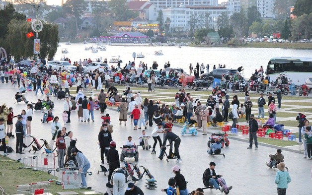 Đà Lạt- Mũi Né đông nghịt dịp Tết, resort kín phòng suốt kỳ nghỉ