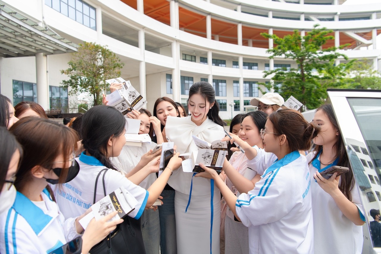 Kỳ Duyên nói về kỷ luật, Ngọc Hân nhấn mạnh tri thức