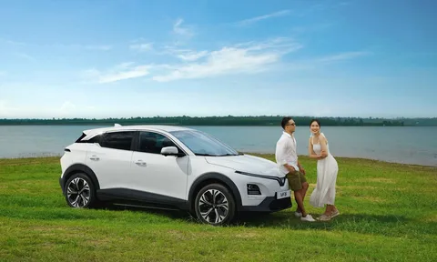 Gia đình có con nhỏ chọn VinFast VF 6: Lọc bụi mịn khi đi phố, con ngủ ngon trên đường dài