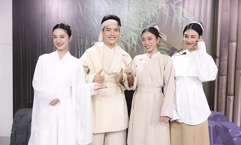 Võ Tấn Phát “sơ hở là tiểu phẩm” trong Mega Livestream “Chuyến đò vạn deal”