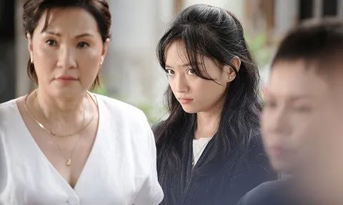 "Lỡ mai" - Nhạc phim "Chị dâu" khiến khán giả day dứt với lời tạm biệt những người thân yêu