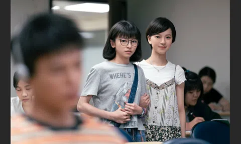 “Thiếu Nữ Ánh Trăng” gây bão phòng vé đài, gợi nhắc siêu phẩm “You Are The Apple Of My Eyes”