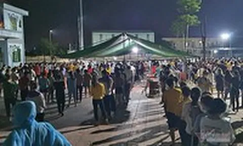 Bắc Giang: Một thôn trắng đêm xét nghiệm Covid-19 cho 9.000 người