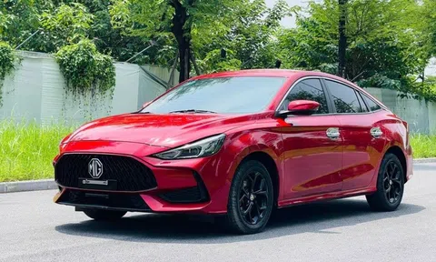 Sedan Trung Quốc đấu Mazda3 có giá "đáy" mới tại đại lý, rẻ như xe hạng A