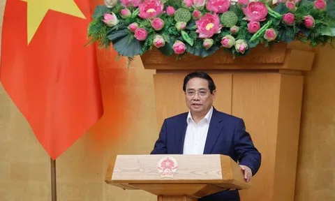 Thủ tướng: Không cầu toàn, không nóng vội trong xây dựng luật