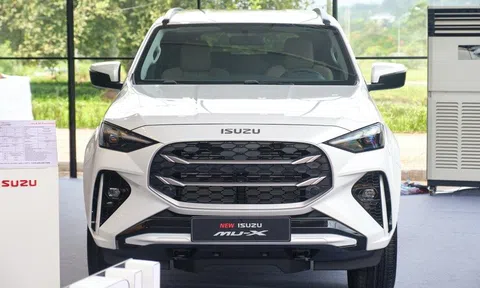 Isuzu mu-X 2025 thiếu những trang bị gì so với xe tại thị trường quốc tế?
