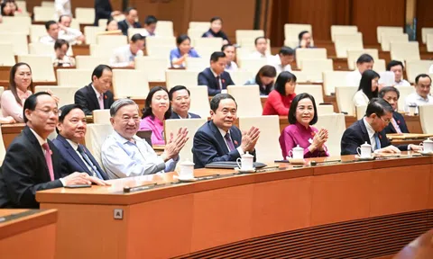 Tổng Bí thư Tô Lâm dự lễ trao Bằng khen của Ủy ban Thường vụ Quốc hội