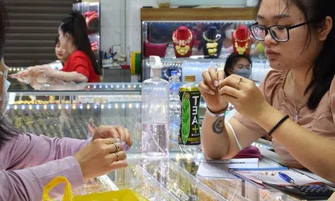 Giá vàng hôm nay, 11-7: Chưa dừng đà tăng