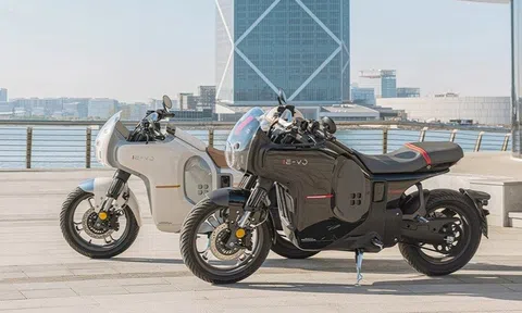Đại lý tư nhân chuyển hướng bán xe máy điện, có “mô tô” đi 170km/lần sạc