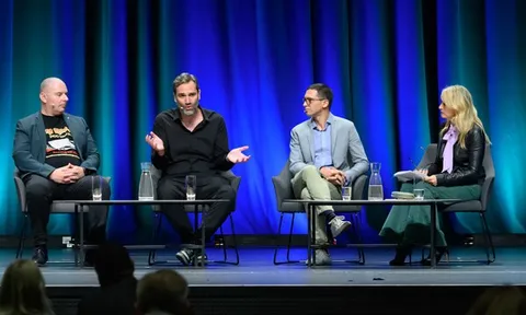 Jan Lambrechts kêu gọi ứng dụng AI có đạo đức và tái tạo lực lượng lao động tại Đại hội Phòng Thương mại Thế giới