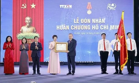 Thông tấn xã Việt Nam vinh dự đón nhận Huân chương Hồ Chí Minh lần thứ 3