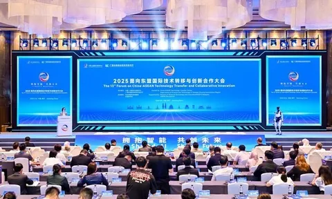 Diễn đàn chuyển giao công nghệ và đổi mới hợp tác Trung Quốc - ASEAN 2025 khai mạc tại Nam Ninh