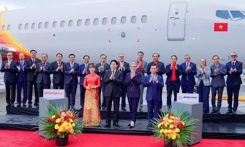 Chủ tịch nước chứng kiến Vietjet nhận bàn giao tàu bay Boeing đầu tiên