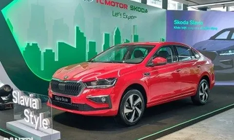 Sedan hạng B đua giảm giá cuối năm, nhiều mẫu rẻ ngang xe hạng A