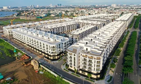 Chủ đầu tư TP.HCM đua nhau ra hàng, giảm giá sâu