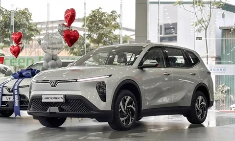 Limo Green giao 10.000 xe tháng cuối năm, chiếm ngôi vua MPV từ Xpander