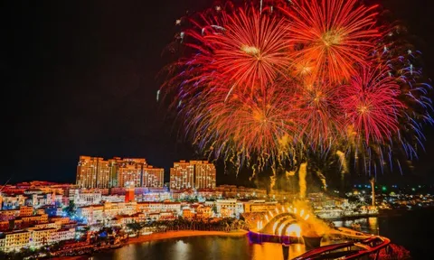 Hơn 2 năm bền bỉ thắp sáng bầu trời Phú Quốc với “thiên hà pháo hoa”