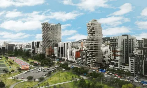 Tòa nhà có bề mặt uốn lượn như sườn đồi ở Ecuador