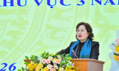 Thống đốc Nguyễn Thị Hồng biểu dương một khu vực có tỷ lệ nợ xấu chỉ 0,59%, dòng vốn đi đúng lĩnh vực sản xuất thực chất