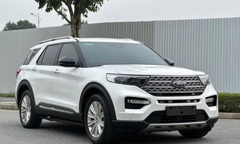 Xe mới ngừng bán, Ford Explorer gần 4 năm tuổi vẫn đắt hơn Palisade mới