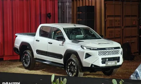 Hilux 2026 chốt giá từ 632 triệu, thêm lợi thế cạnh tranh Ranger và Triton