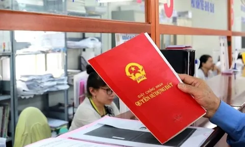 Từ 31/1, chủ tịch xã được quyền cấp sổ đỏ cho người dân