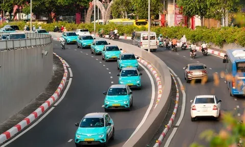 Cuộc đua Xanh SM, Grab và be trong mảng gọi xe: Ngỡ ngàng với “chiến mã” của tỷ phú Phạm Nhật Vượng!