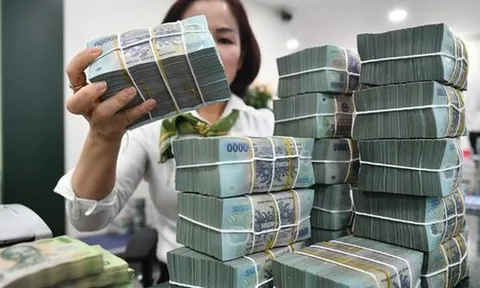 Nguyên nhân khiến lãi suất liên ngân hàng tăng vọt