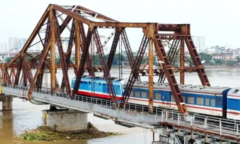 Bộ Xây dựng yêu cầu đánh giá tổng thể cầu Long Biên