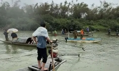 Hiện trường vụ chìm đò mùng 3 Tết, cả gia đình 7 người gặp nạn