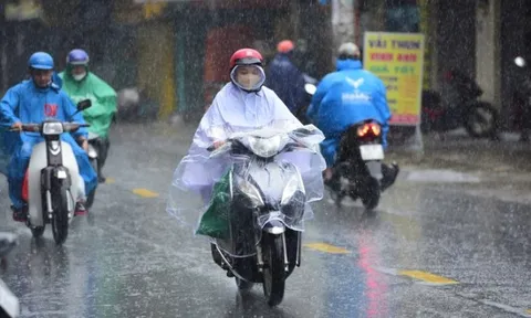 Không khí lạnh tiếp tục tràn xuống miền Trung gây rét buốt kèm mưa lớn