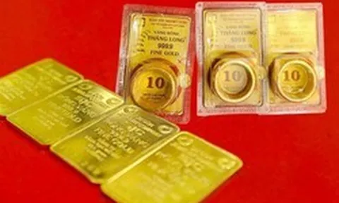 Giá vàng ngày 15/3: Giảm 2,4 triệu đồng/lượng so với cuối tuần trước