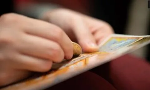 5 tờ vé số trúng độc đắc và bi kịch khiến cả khu phố xót xa