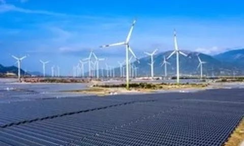 Năng lượng tái tạo: Bao giờ dòng vốn tỷ USD ‘mắc cạn’ được khơi thông?
