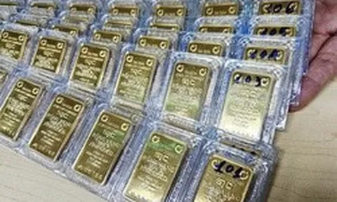 Vì sao giá vàng trong nước cao hơn thế giới tới 30 triệu đồng/lượng?