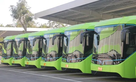 Từ hôm nay, 1/4, Hà Nội vận hành thêm 10 tuyến xe buýt điện