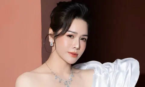 "Mẹ đơn thân giàu bậc nhất showbiz Việt": Tận hưởng cuộc sống bình yên, viên mãn bên các con trong căn biệt thự rộng 200m2