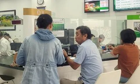 Lãi suất tiền gửi chưa hạ nhiệt