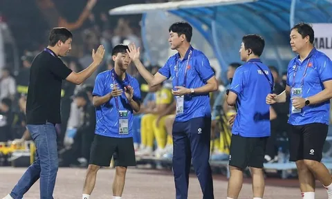 Tuyển Việt Nam đối mặt khoảng trống lớn khi một "người đặc biệt" nói lời chia tay