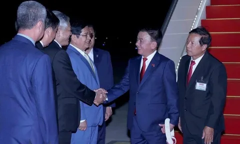 Thường trực Ban Bí thư bắt đầu chuyến thăm Campuchia