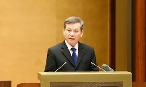 Kịp thời thay thế, cho từ chức cán bộ yếu kém năng lực, uy tín thấp, nhũng nhiễu