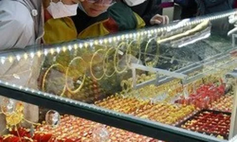 Chuyên gia cảnh báo 3 rủi ro lớn nếu cho phép doanh nghiệp vay vàng trong dân