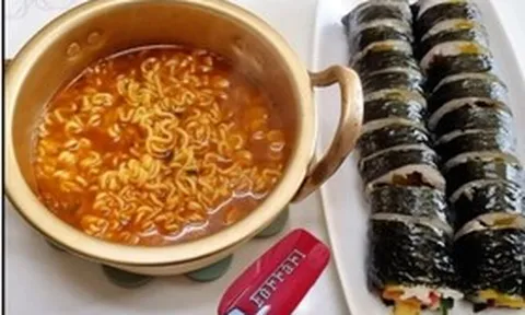 Vì sao trào lưu "thử thách giả nghèo" khiến cư dân mạng tranh cãi gay gắt?