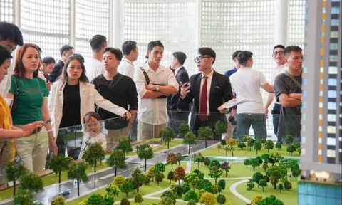 Bớt áp lực lãi vay, doanh nghiệp bất động sản kéo khách về thị trường