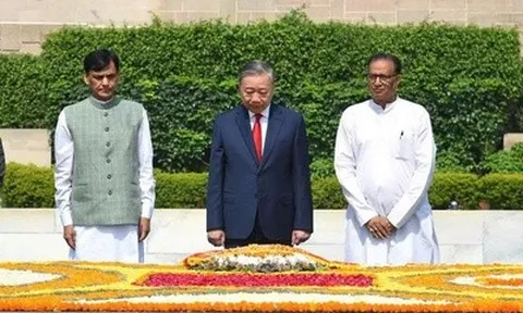 Tổng Bí thư, Chủ tịch nước Tô Lâm tưởng niệm lãnh tụ Mahatma Gandhi